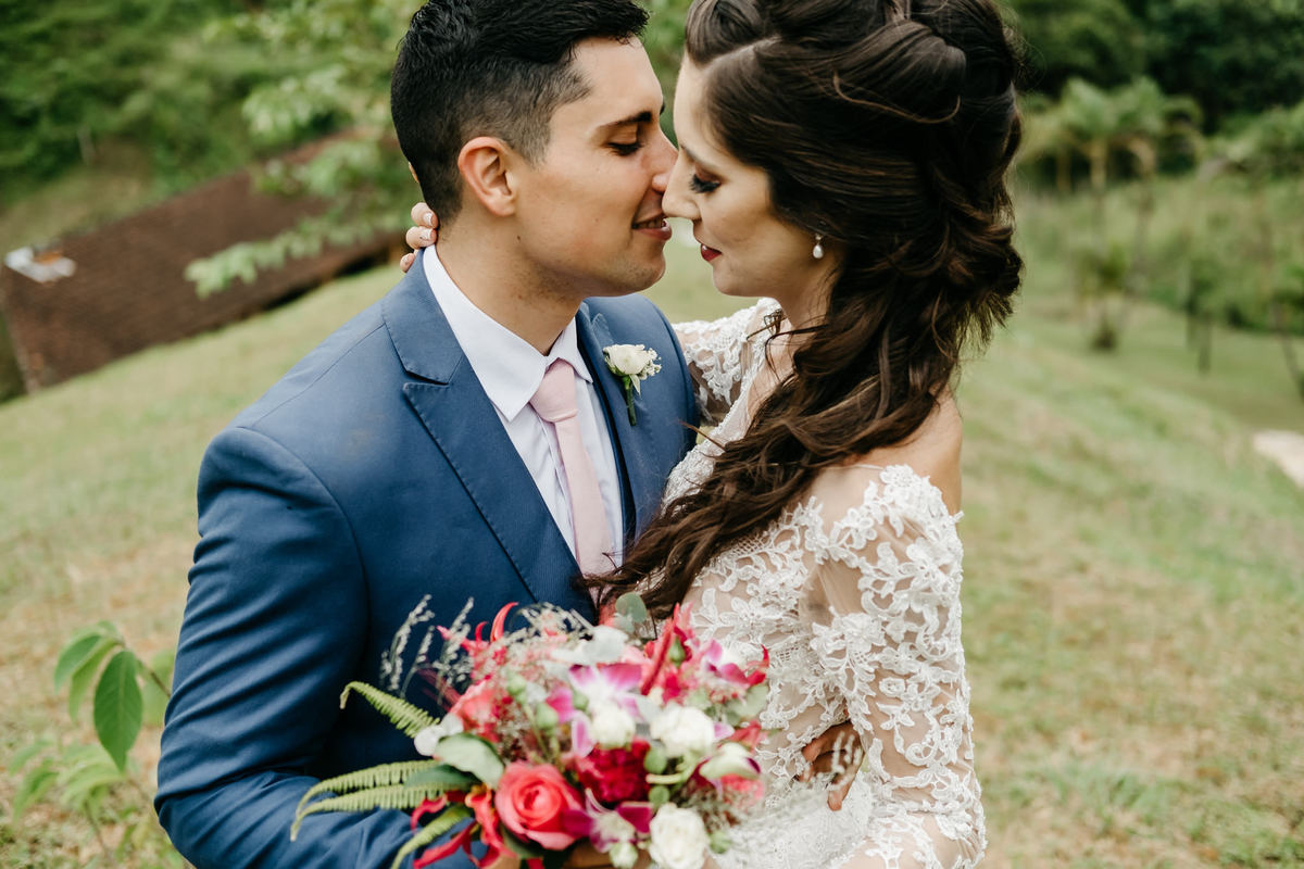 Casamento de dia em meio a natureza, no campo. pousada - Sao Francisco Xavier-SP - Alva Fotografia - Anderson Barboza Taubate-SP