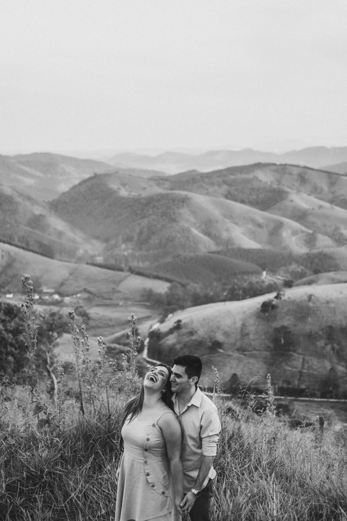 Ensaio de Casal em São Luiz do Paraitinga - morro Alto da Capela - Pré wedding- Fotografo de casamento - Alva fotografia - Anderson Barboza - Taubaté-SP