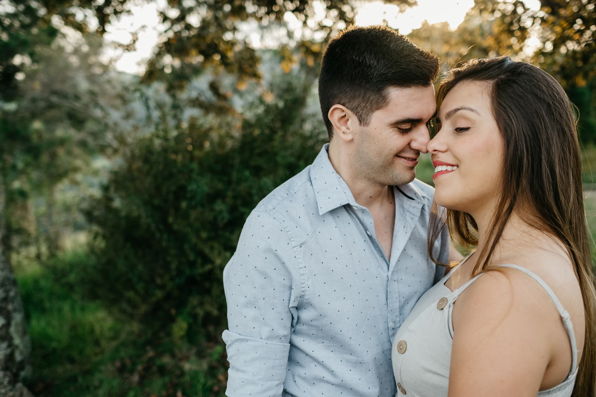 Ensaio de Casal em São Luiz do Paraitinga - morro Alto da Capela - Pré wedding- Fotografo de casamento - Alva fotografia - Anderson Barboza - Taubaté-SP