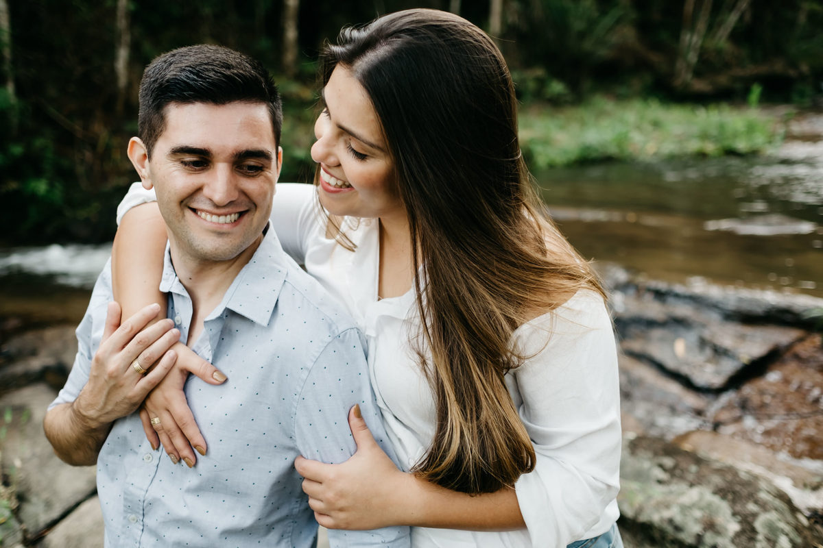 Ensaio de Casal em São Luiz do Paraitinga - morro Alto da Capela - Pré wedding- Fotografo de casamento - Alva fotografia - Anderson Barboza - Taubaté-SP