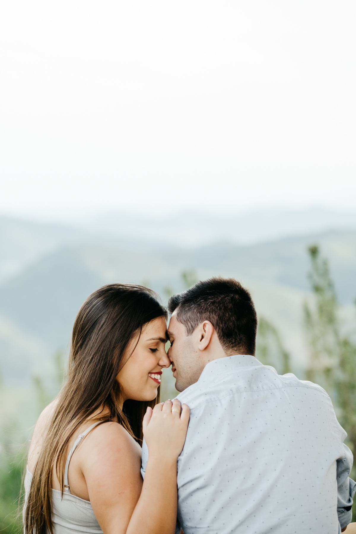 Ensaio de Casal em São Luiz do Paraitinga - morro Alto da Capela - Pré wedding- Fotografo de casamento - Alva fotografia - Anderson Barboza - Taubaté-SP