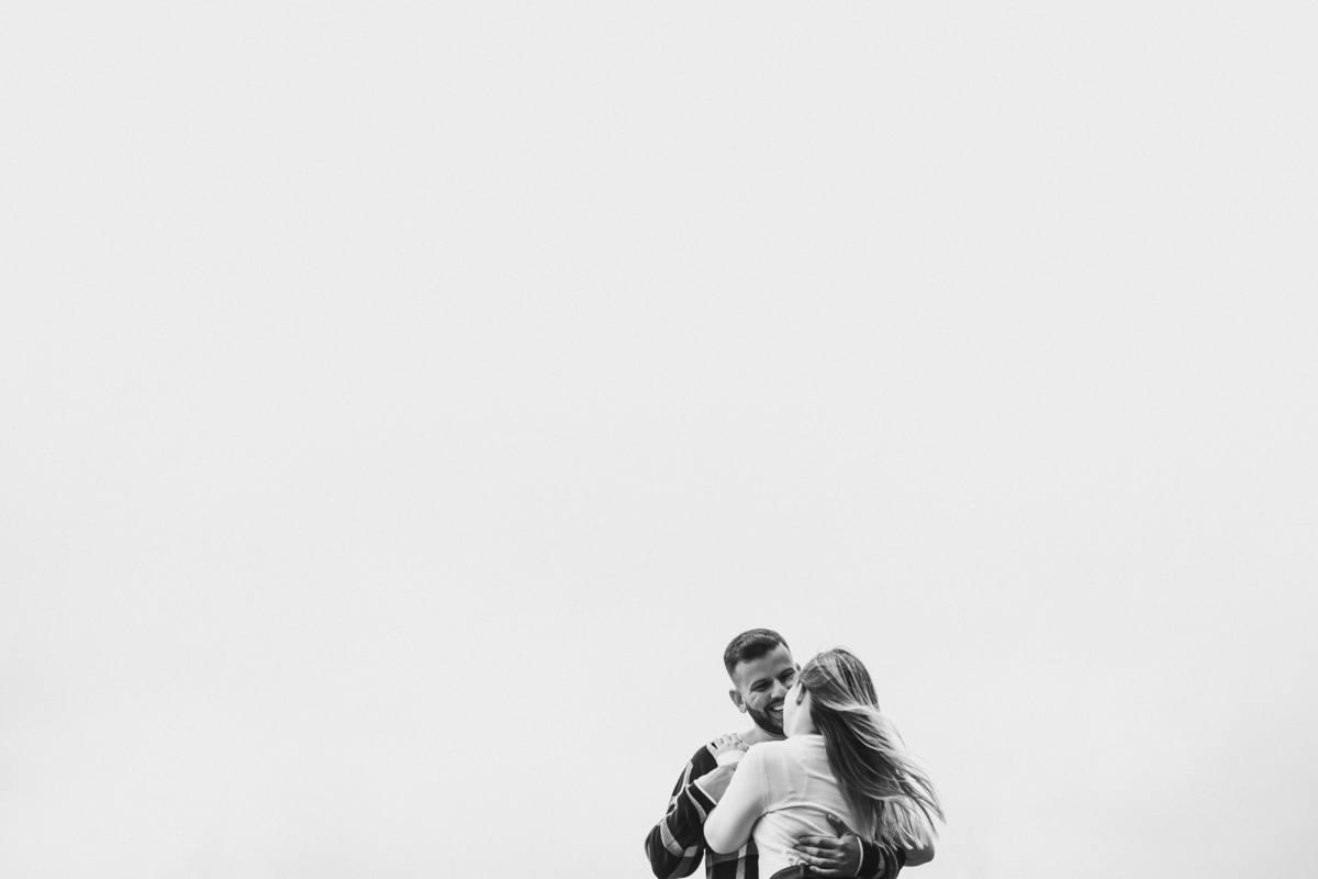Roupa para Ensaio de Casal na estrada, pico do Itapeva - Campo, fim de tarde em Campos do Jordão-