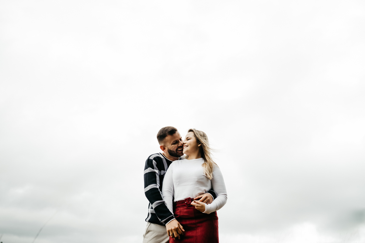 Roupa para Ensaio de Casal na estrada, pico do Itapeva - Campo, fim de tarde em Campos do Jordão-