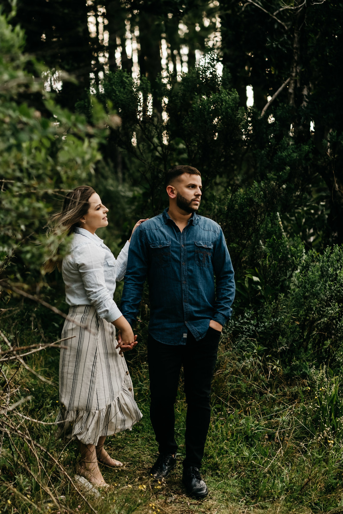 Roupa para Ensaio de Casal na estrada, pico do Itapeva - Campo, fim de tarde em Campos do Jordão-