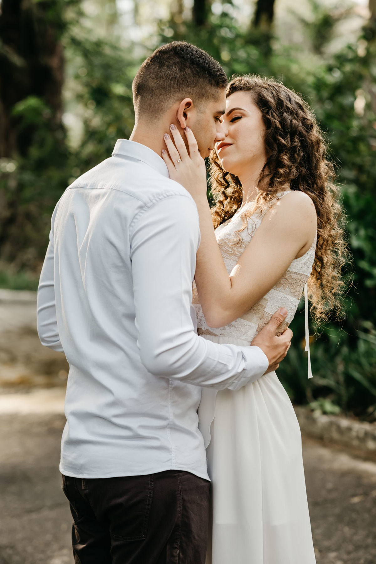 Ensaio pré wedding, ensaio de casal fotógrafo de casamento - Anderson Barboza - Alva fotografia - Ensaio no campo no Hotel e golfe clube dos 500 em Guaratinguetá/SP no final da tarde.