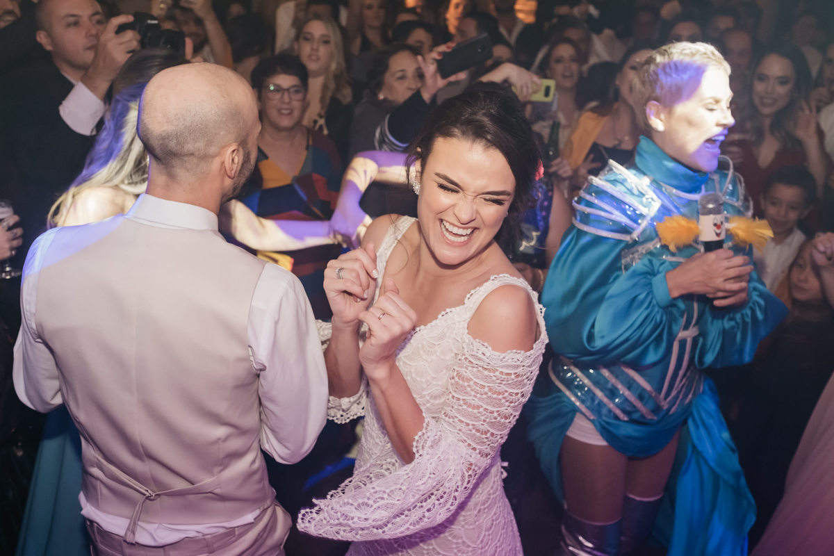 casamento no campo, de dia, final de tarde na fazenda boa esperança e recepção com madrinhas e padrinhos e convidados, em taubaté com buffet requinte e alva fotografia de casamento - anderson barboza