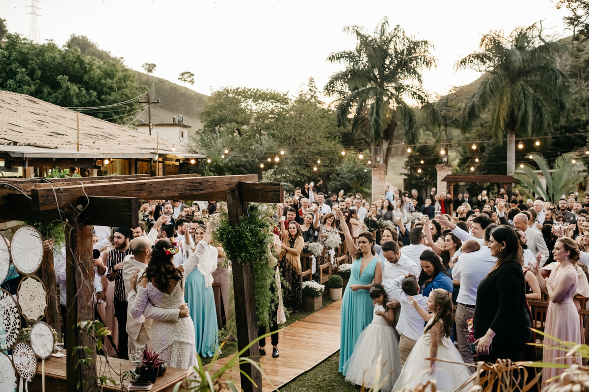 casamento no campo, de dia, final de tarde na fazenda boa esperança, em taubaté com buffet requinte e alva fotografia de casamento - anderson barboza
