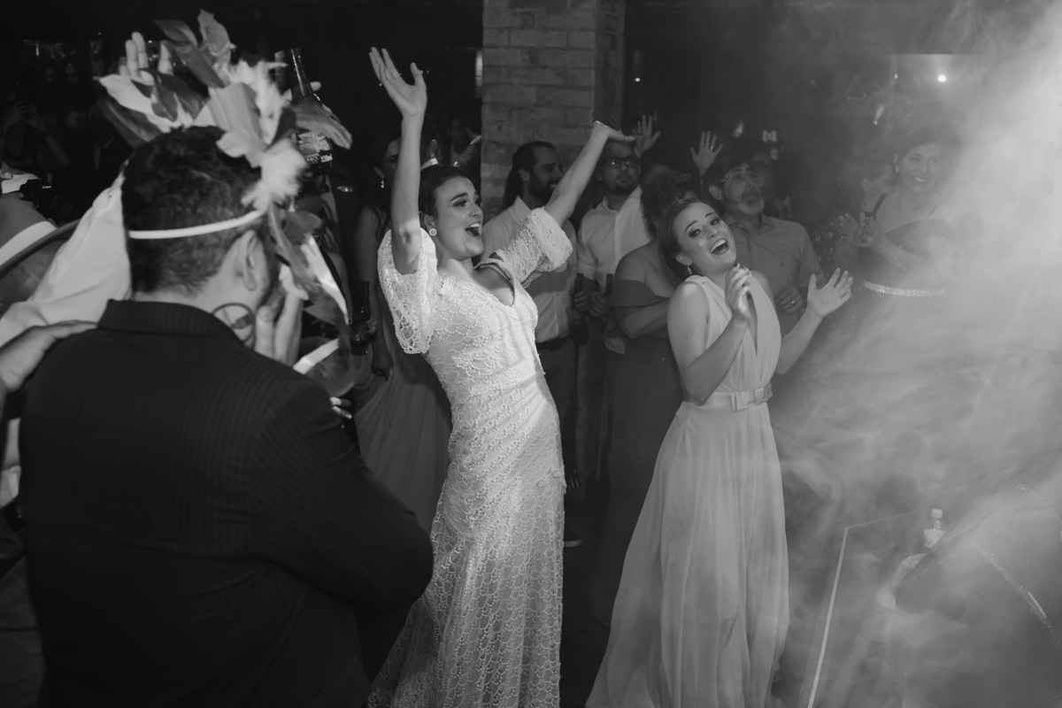 casamento no campo, de dia, final de tarde na fazenda boa esperança e recepção com madrinhas e padrinhos e convidados, em taubaté com buffet requinte e alva fotografia de casamento - anderson barboza