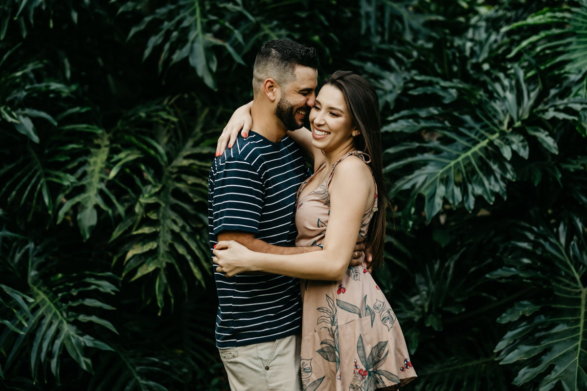 Ensaio de Casal - Pré wedding no Jardim Botânico em São Paulo, durante o dia, no final de tarde - Alva fotografia - Anderson Barboza - Taubaté/SP