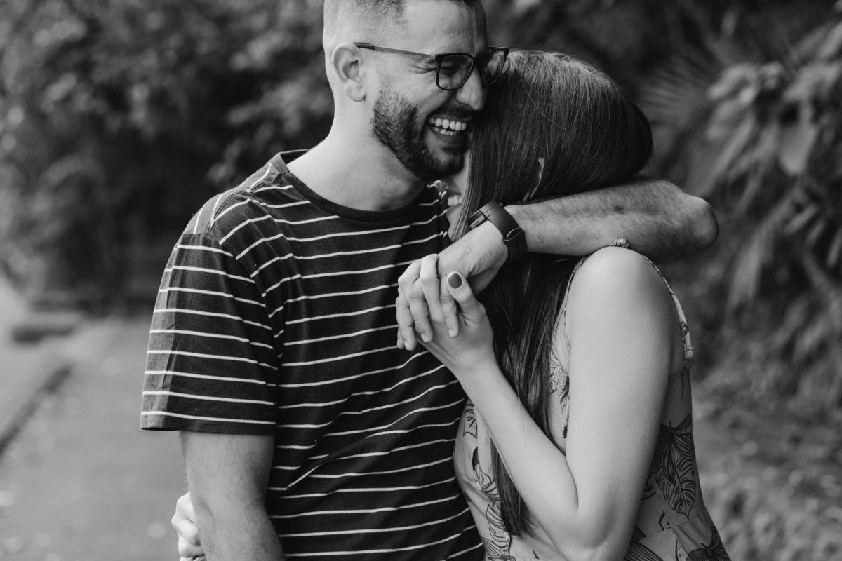 Ensaio de Casal - Pré wedding no Jardim Botânico em São Paulo, durante o dia, no final de tarde - Alva fotografia - Anderson Barboza - Taubaté/SP