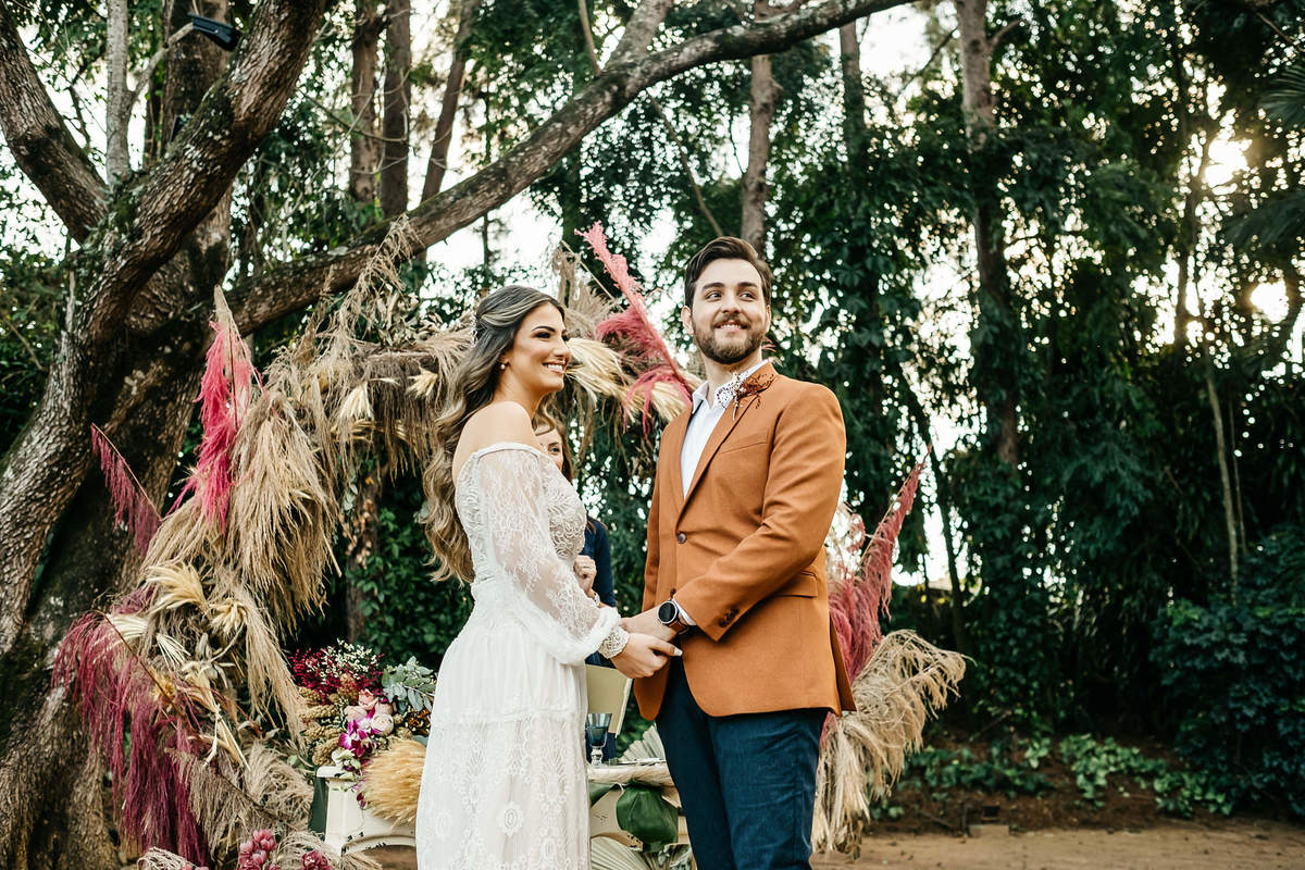 Casamento no campo fim de tarde- espaço verde vale - decoracão harumi - Alva Fotografia de casamento - Taubaté-SP 