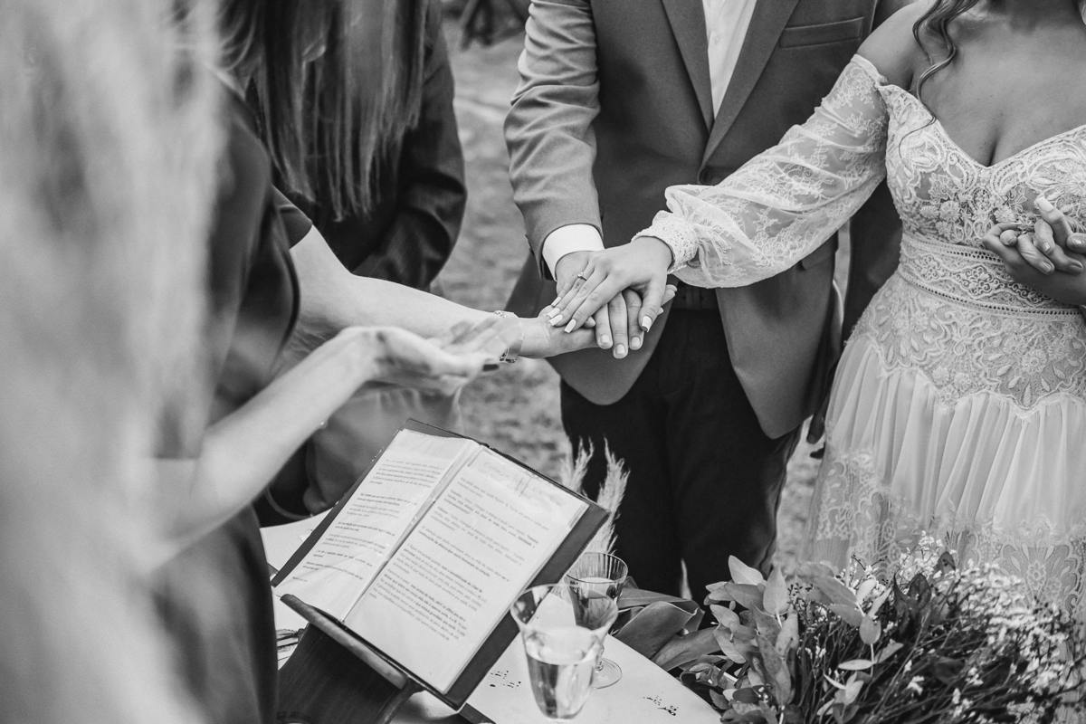 Casamento no campo fim de tarde- espaço verde vale - decoracão harumi - Alva Fotografia de casamento - Taubaté-SP 