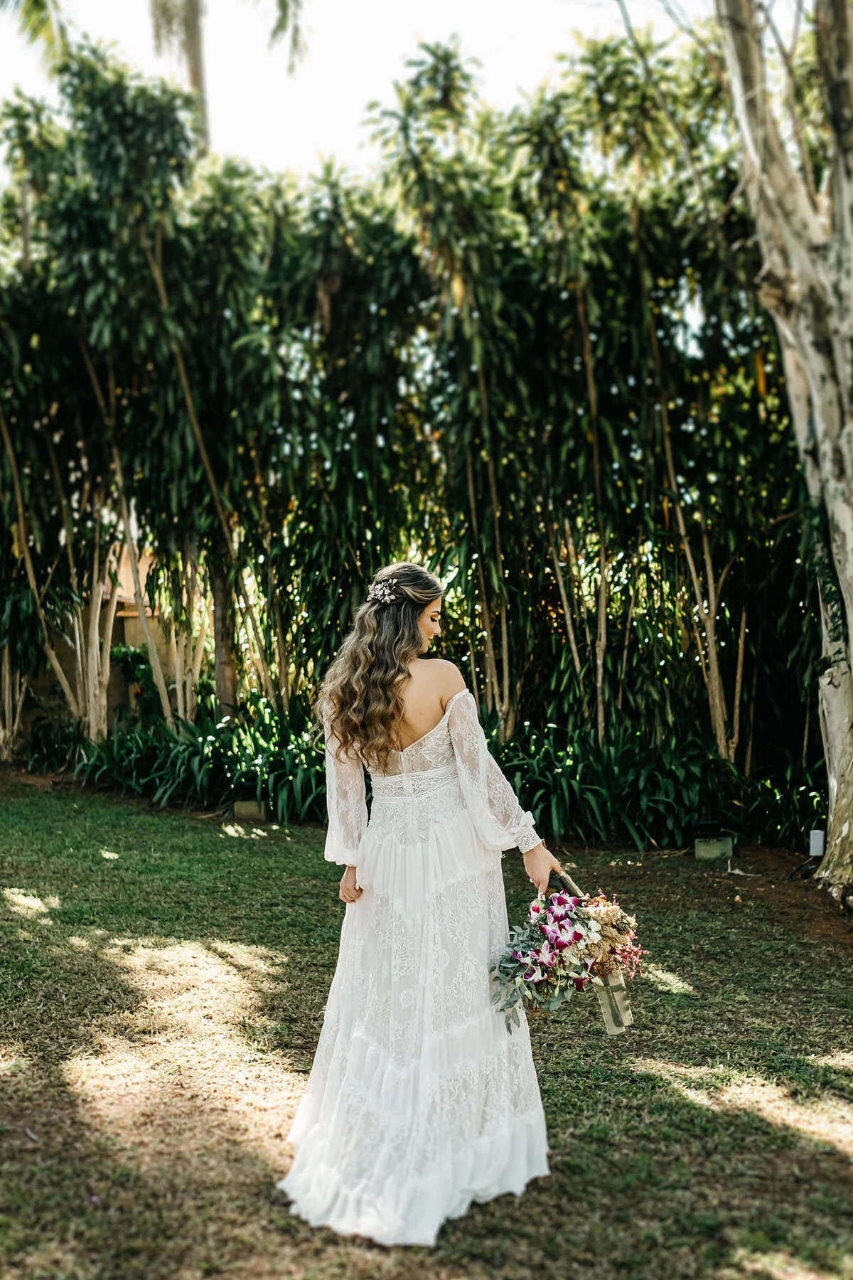 Casamento no campo fim de tarde- espaço verde vale - decoracão harumi - Alva Fotografia de casamento - Taubaté-SP 