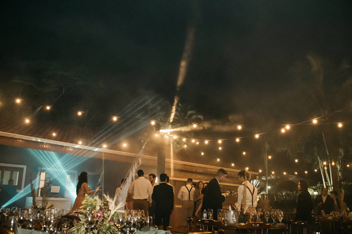 Casamento no campo fim de tarde- espaço verde vale - decoracão harumi - Alva Fotografia de casamento - Taubaté-SP 