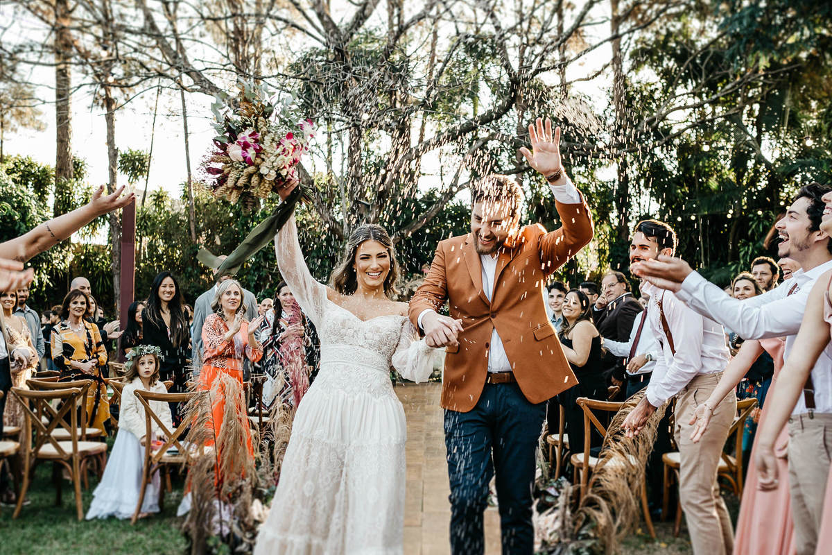 Casamento no campo fim de tarde- espaço verde vale - decoracão harumi - Alva Fotografia de casamento - Taubaté-SP 