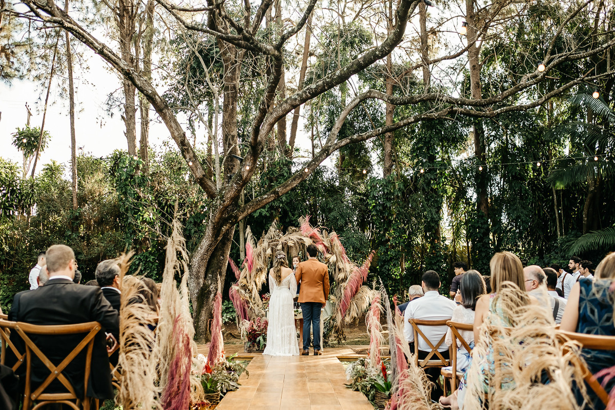 Casamento no campo fim de tarde- espaço verde vale - decoracão harumi - Alva Fotografia de casamento - Taubaté-SP 