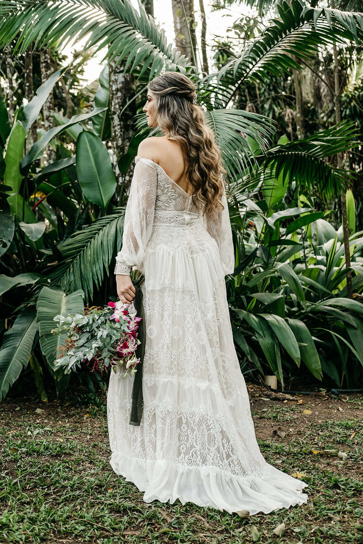 Casamento no campo fim de tarde- espaço verde vale - decoracão harumi - Alva Fotografia de casamento - Taubaté-SP 