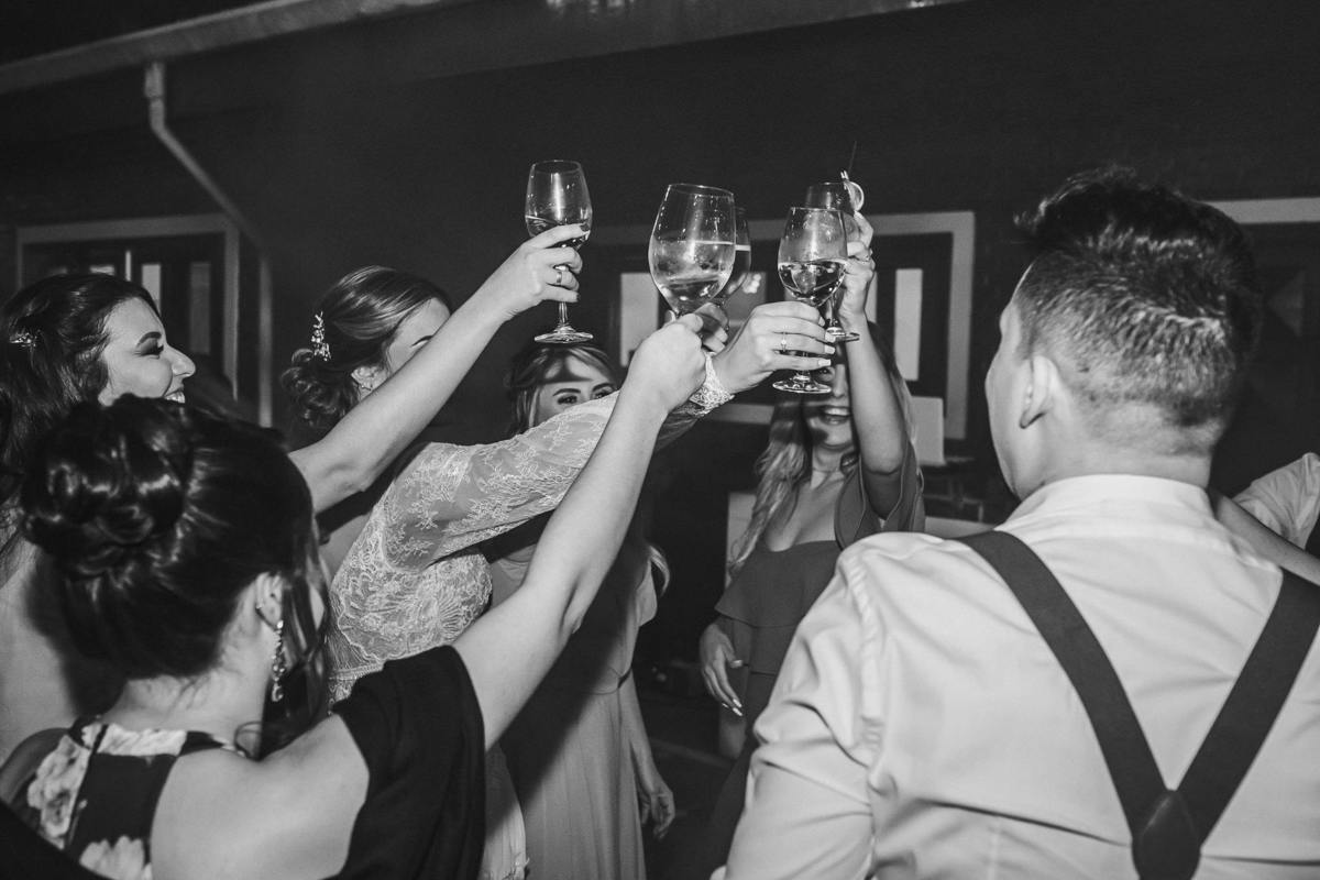 Casamento no campo fim de tarde- espaço verde vale - decoracão harumi - Alva Fotografia de casamento - Taubaté-SP 