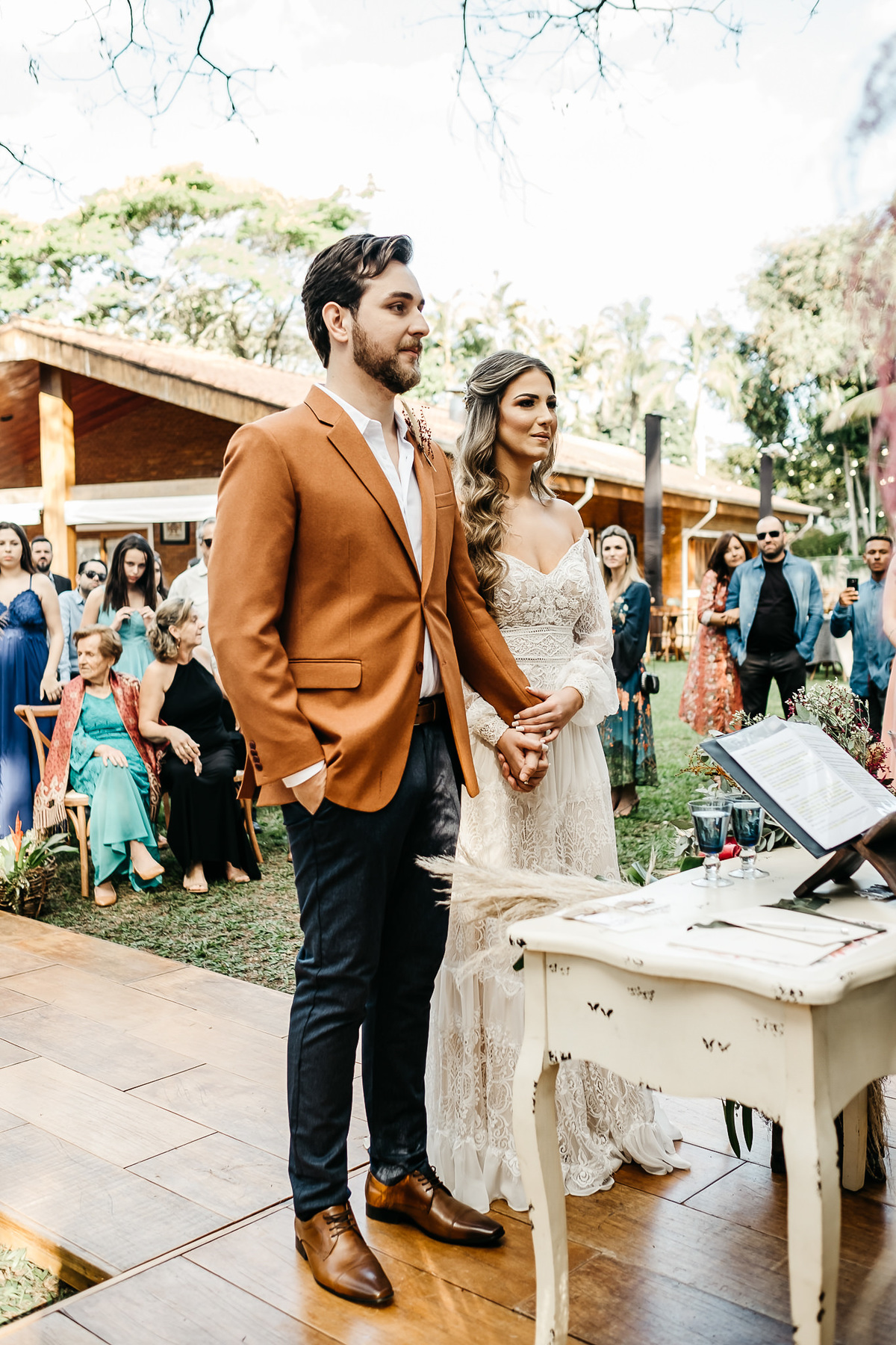 Casamento no campo fim de tarde- espaço verde vale - decoracão harumi - Alva Fotografia de casamento - Taubaté-SP 