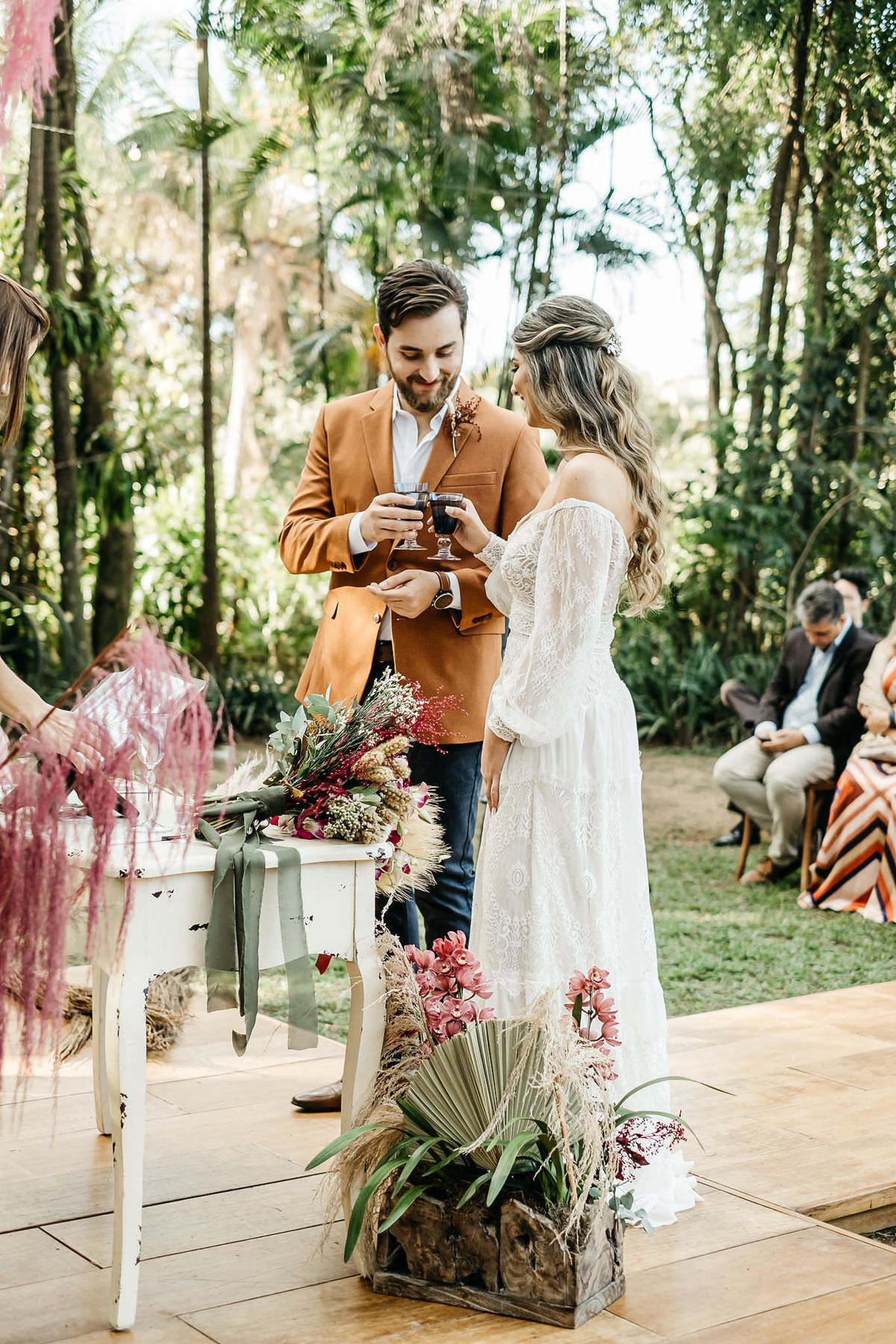 Casamento no campo fim de tarde- espaço verde vale - decoracão harumi - Alva Fotografia de casamento - Taubaté-SP 