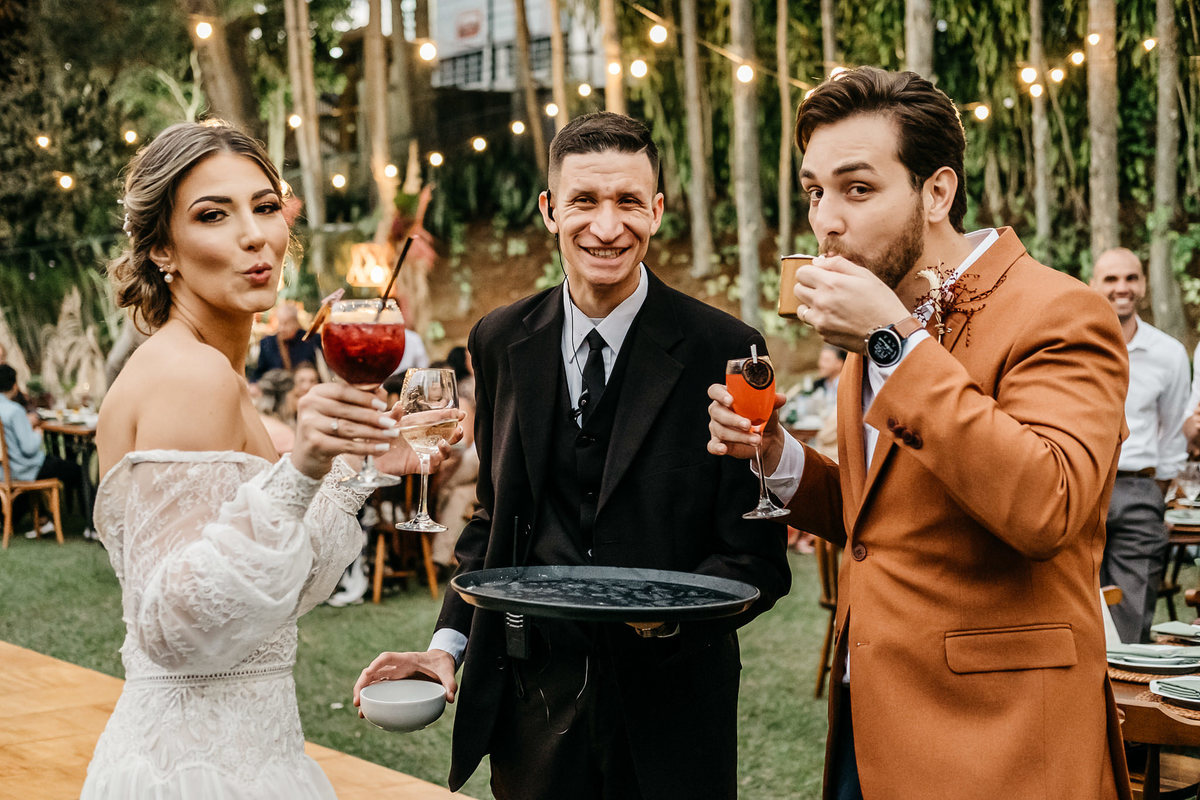 Casamento no campo fim de tarde- espaço verde vale - decoracão harumi - Alva Fotografia de casamento - Taubaté-SP 