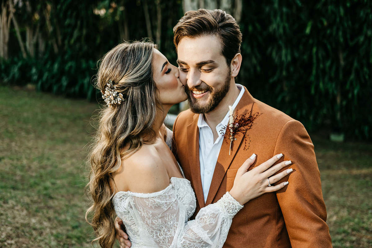 Casamento no campo fim de tarde- espaço verde vale - decoracão harumi - Alva Fotografia de casamento - Taubaté-SP 