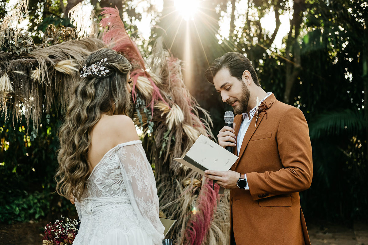Casamento no campo fim de tarde- espaço verde vale - decoracão harumi - Alva Fotografia de casamento - Taubaté-SP 