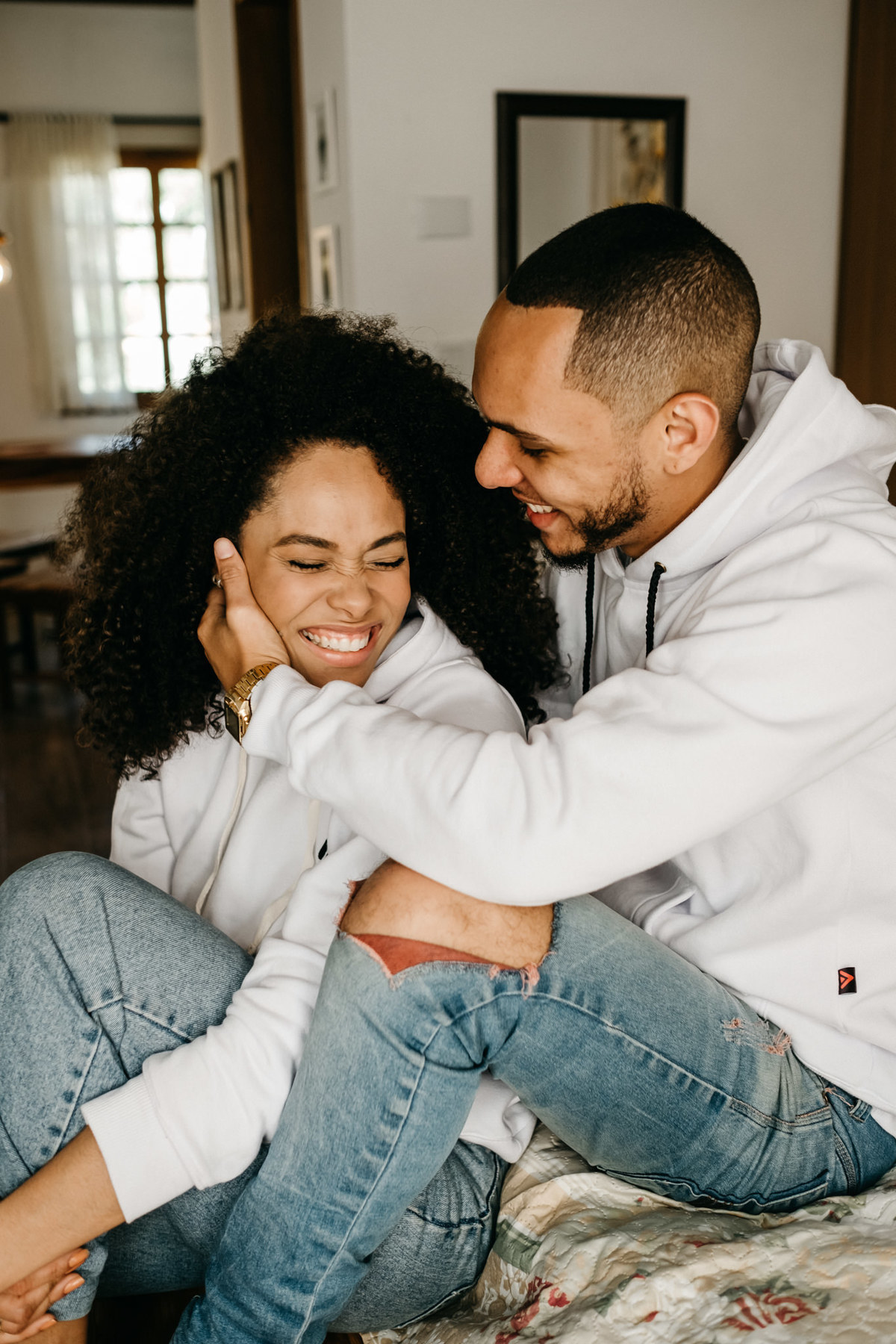 Ensaio de casal lifestyle, ensaio pré wedding, Santo Antonio do Pinhal-SP próximo a Campos do Jordão na Serra da Mantiqueira - Alva Fotografia - Taubaté-SP