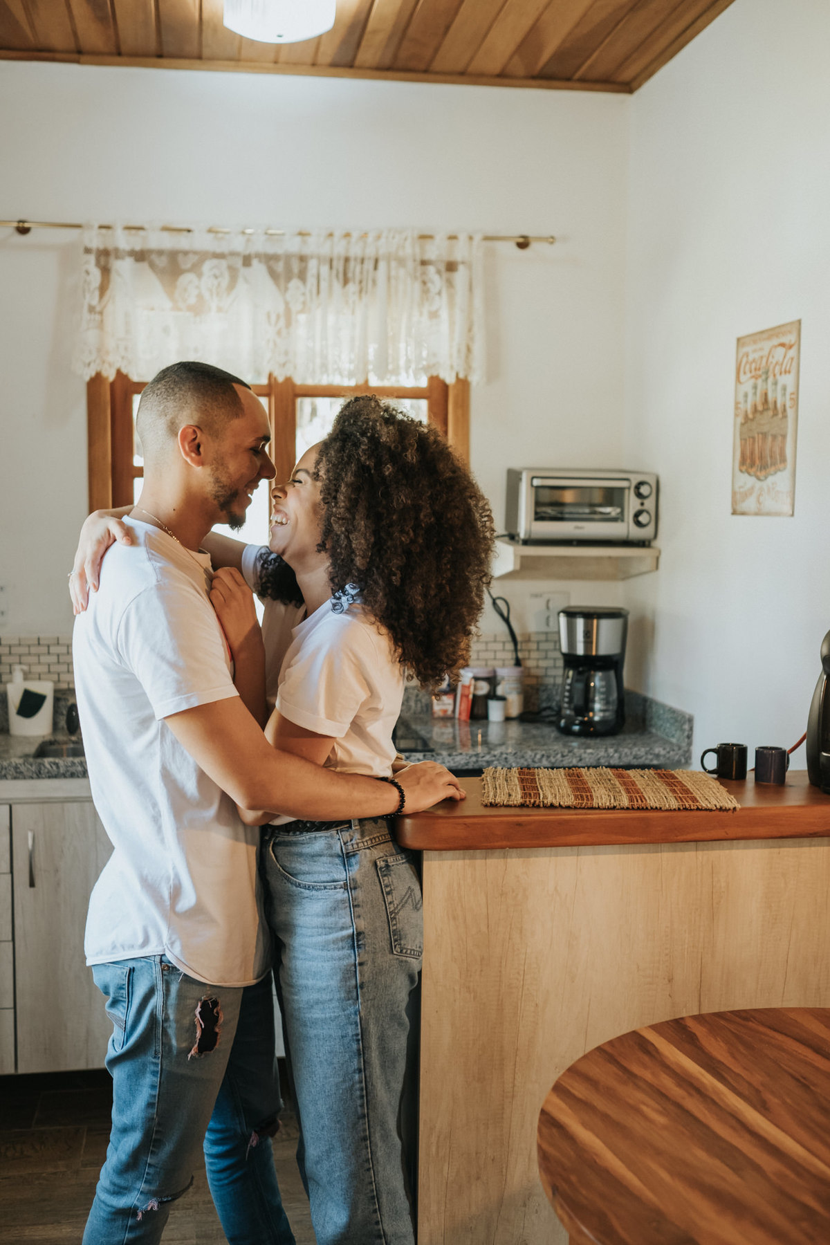 Ensaio de casal lifestyle, ensaio pré wedding, Santo Antonio do Pinhal-SP próximo a Campos do Jordão na Serra da Mantiqueira - Alva Fotografia - Taubaté-SP