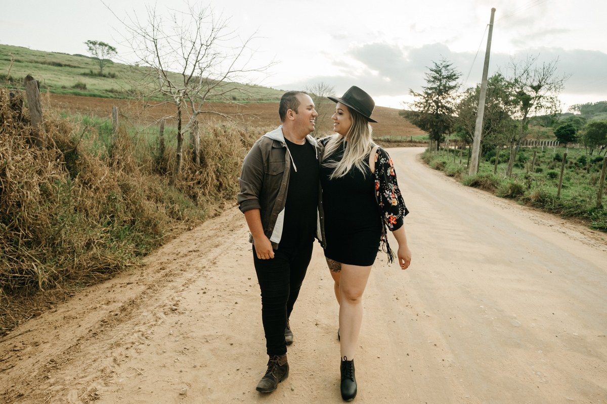 Ensaio de casal, pré wedding na estrada de Lagoinha-SP