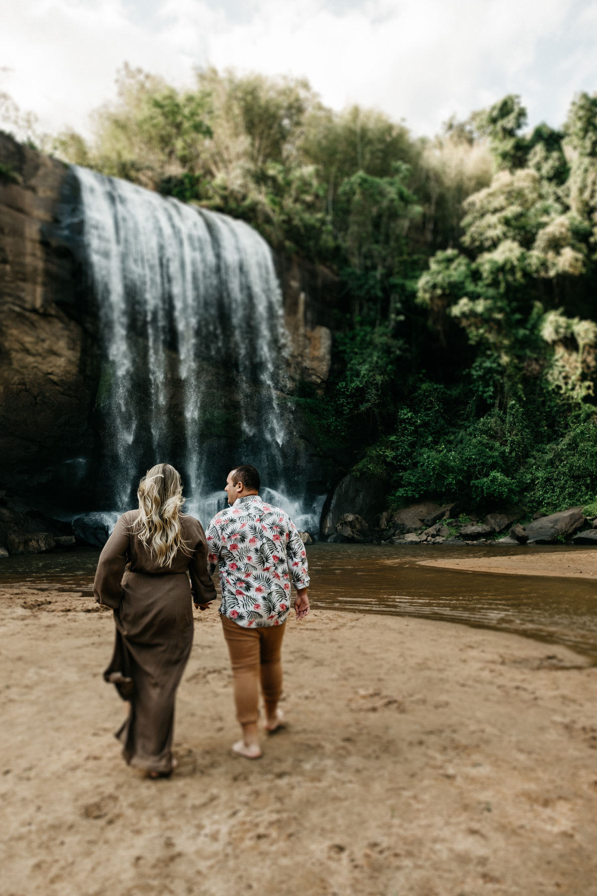 Ensaio de casal, pré wedding na cachoeira Lagoinha-SP