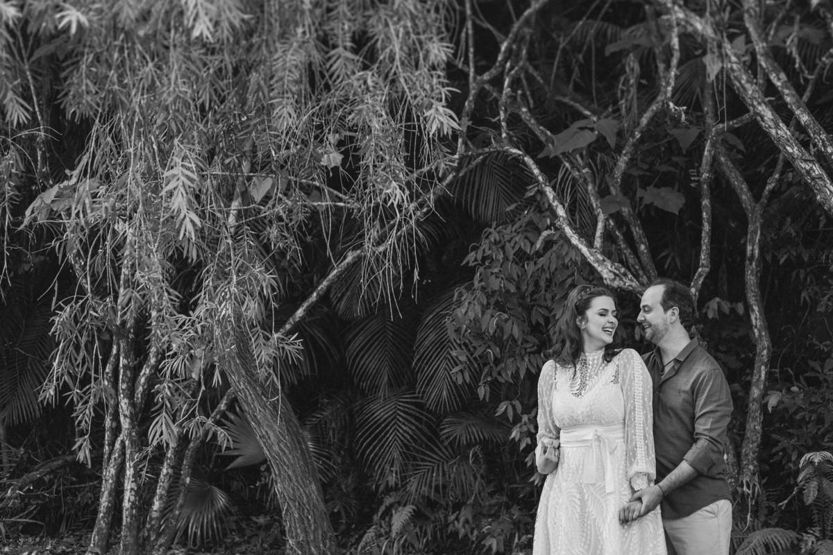 Ensaio de Casal no parque Jardim Botânico em São Paulo