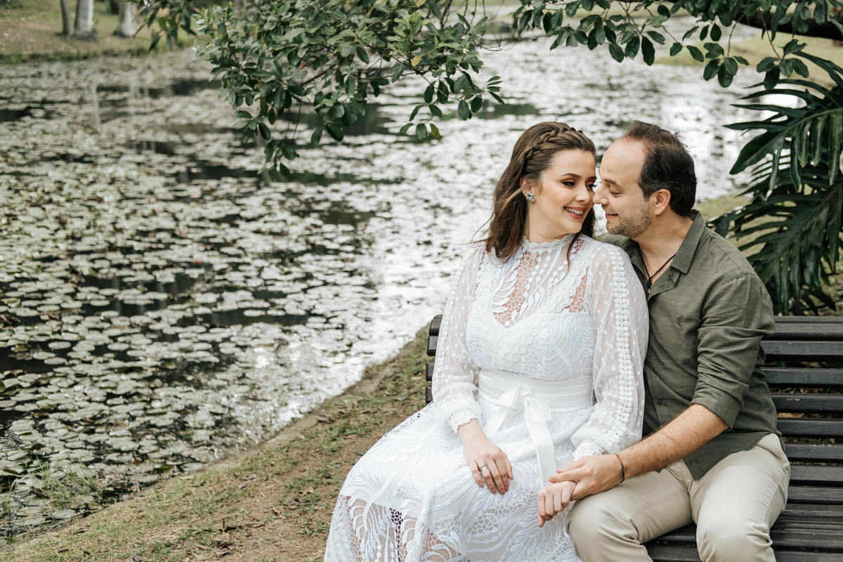 Ensaio de Casal no parque Jardim Botânico em São Paulo