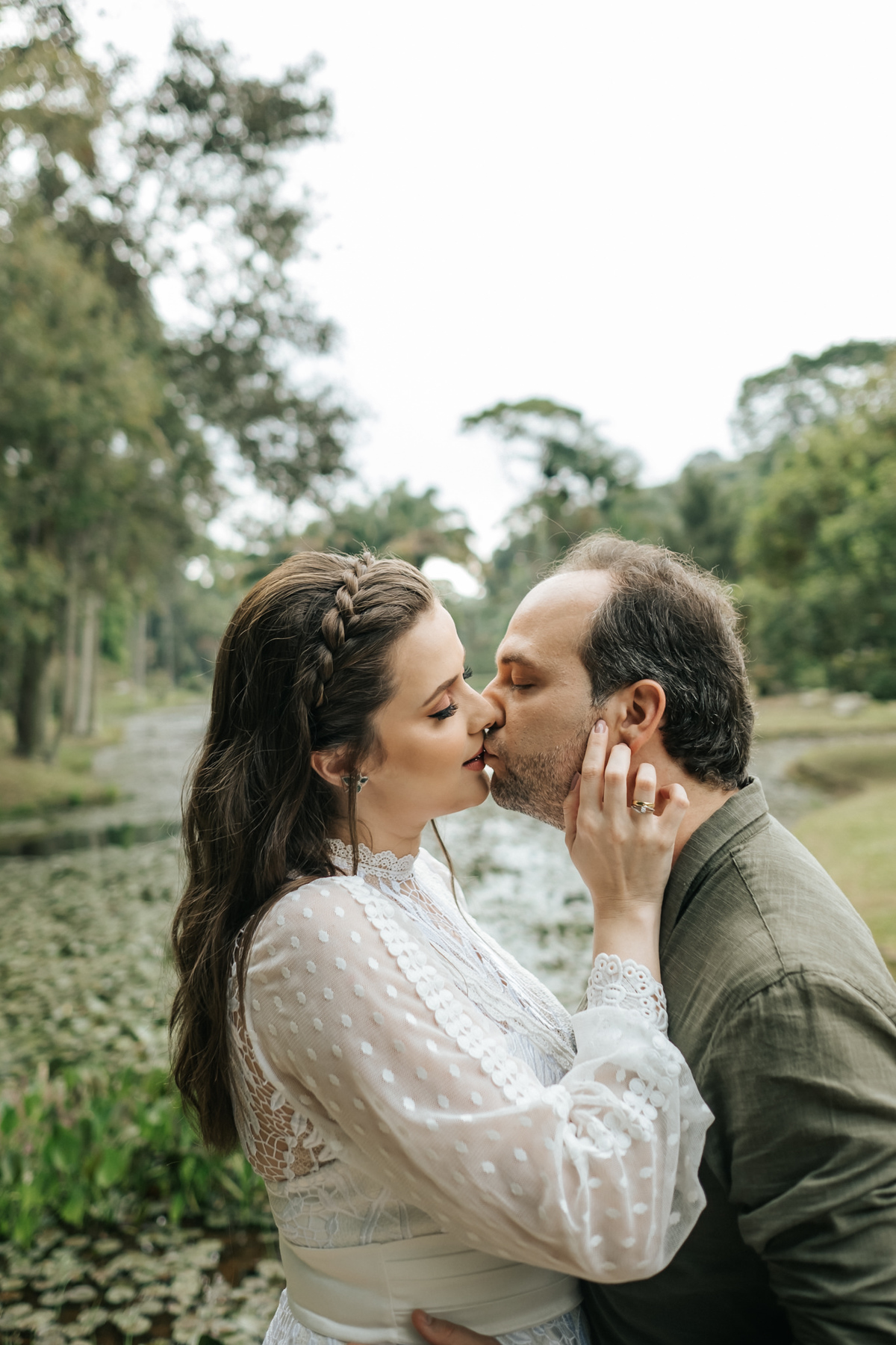 Ensaio de Casal no parque Jardim Botânico em São Paulo