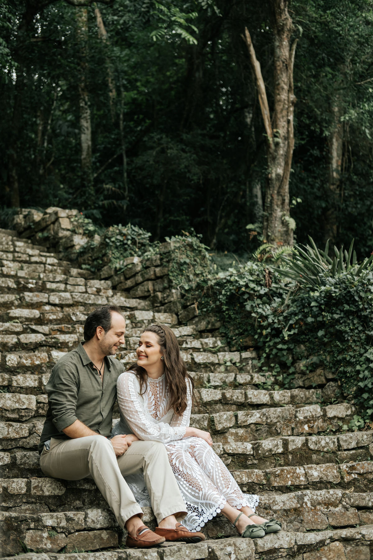 Ensaio de Casal no parque Jardim Botânico em São Paulo