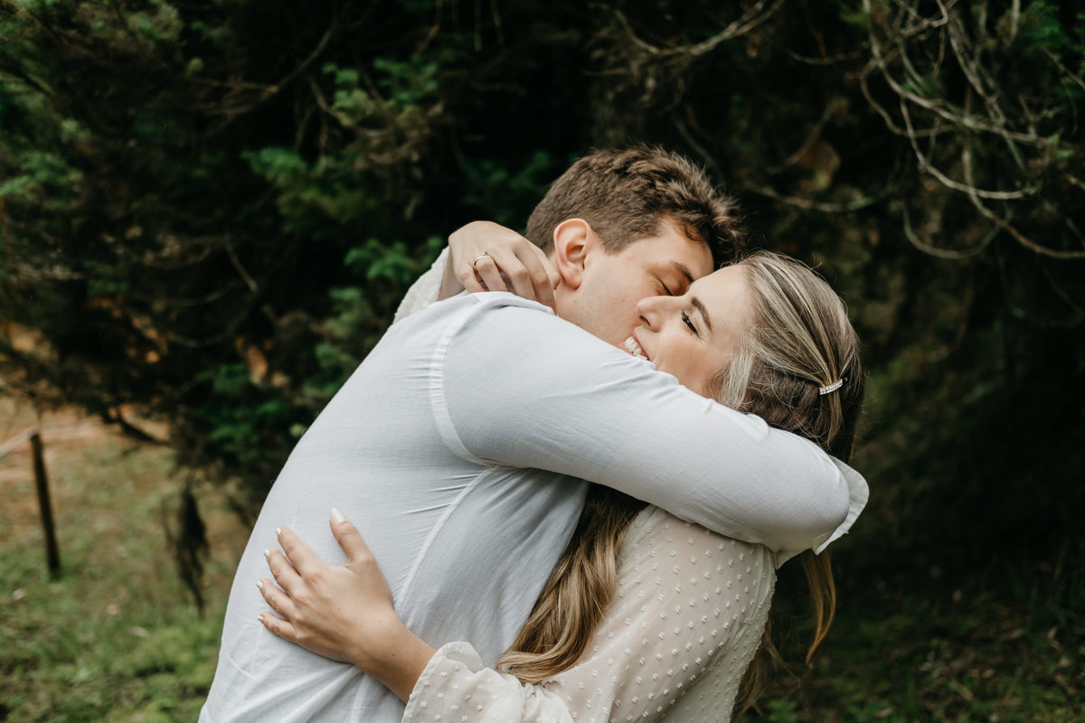 Ensaio de Casal, pré wedding, em Campos do jordão, no Hotel Recanto São Cristovão, Alva Fotografia de Casamento - Taubaté/SP