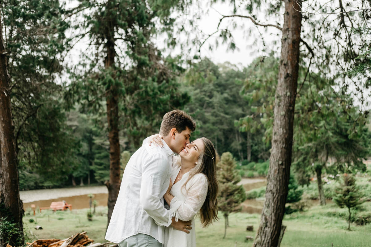 Ensaio de Casal, pré wedding, em Campos do jordão, no Hotel Recanto São Cristovão, Alva Fotografia de Casamento - Taubaté/SP