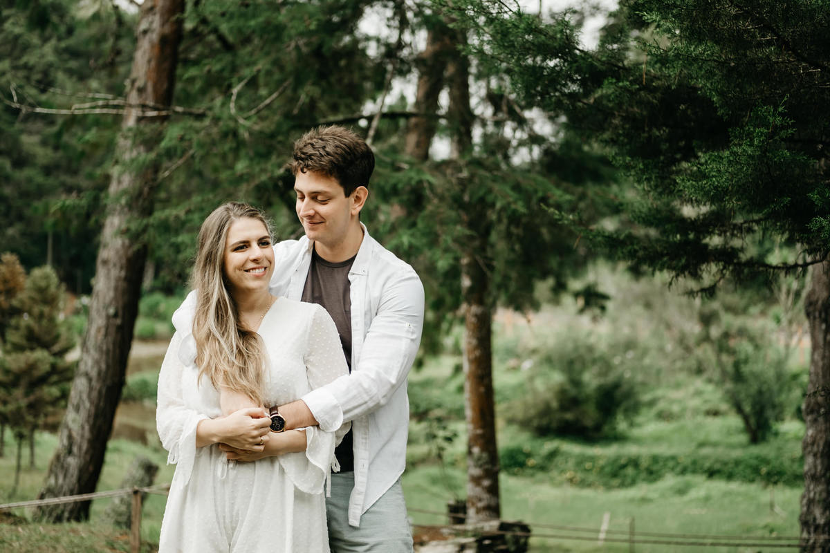 Ensaio de Casal, pré wedding, em Campos do jordão, no Hotel Recanto São Cristovão, Alva Fotografia de Casamento - Taubaté/SP