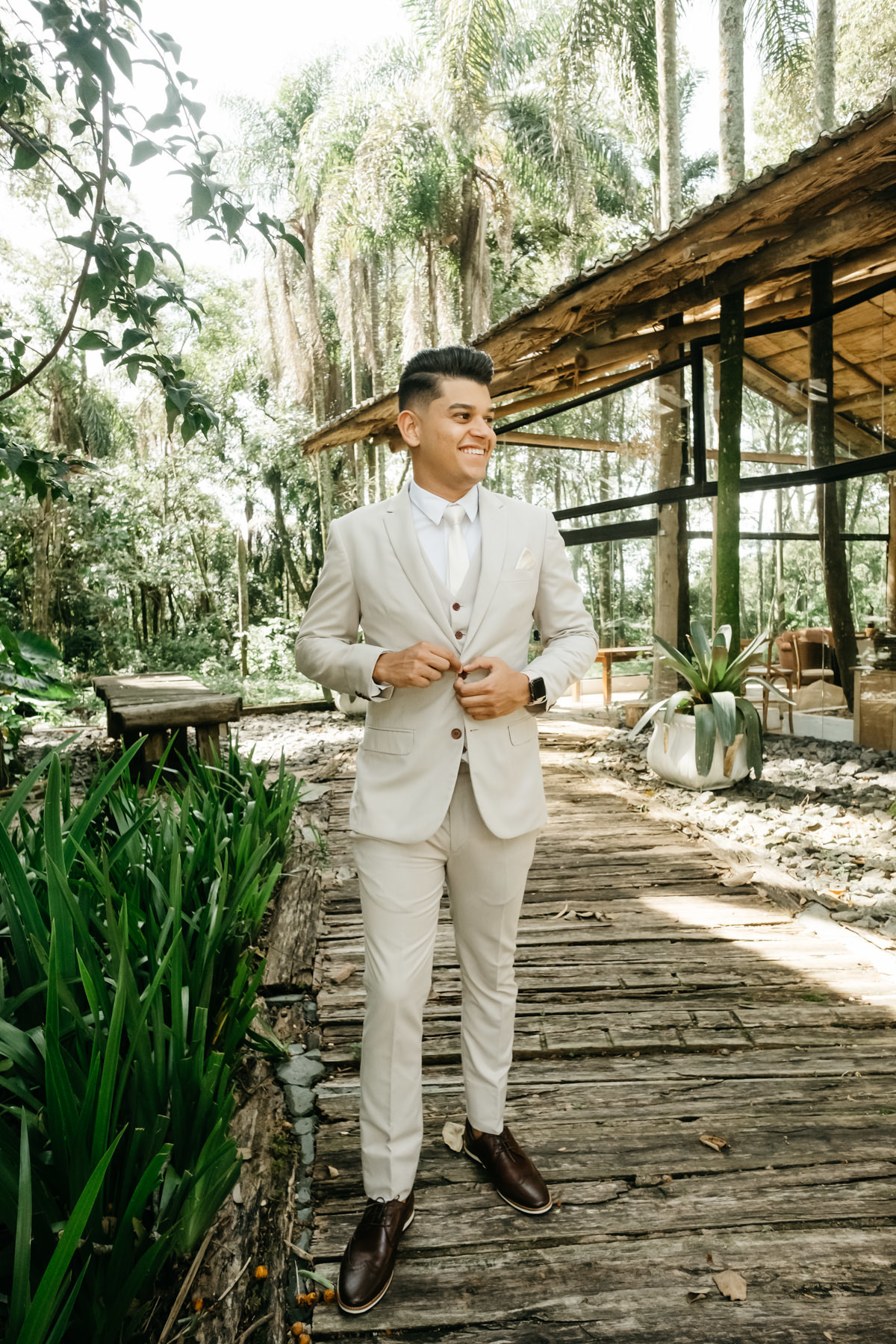 pandemia-covid19-home-wedding-mascara-miniwedding-micro-elopement-casamento-alva-fotografia-dia-por-do-sol-quinta-cantareira-mairipora-sp-mogi-das-cruzes-campo-ensaio-final-de-tarde-fim-boho-decoração-são-paulo-capital-taubaté-ar-livre-