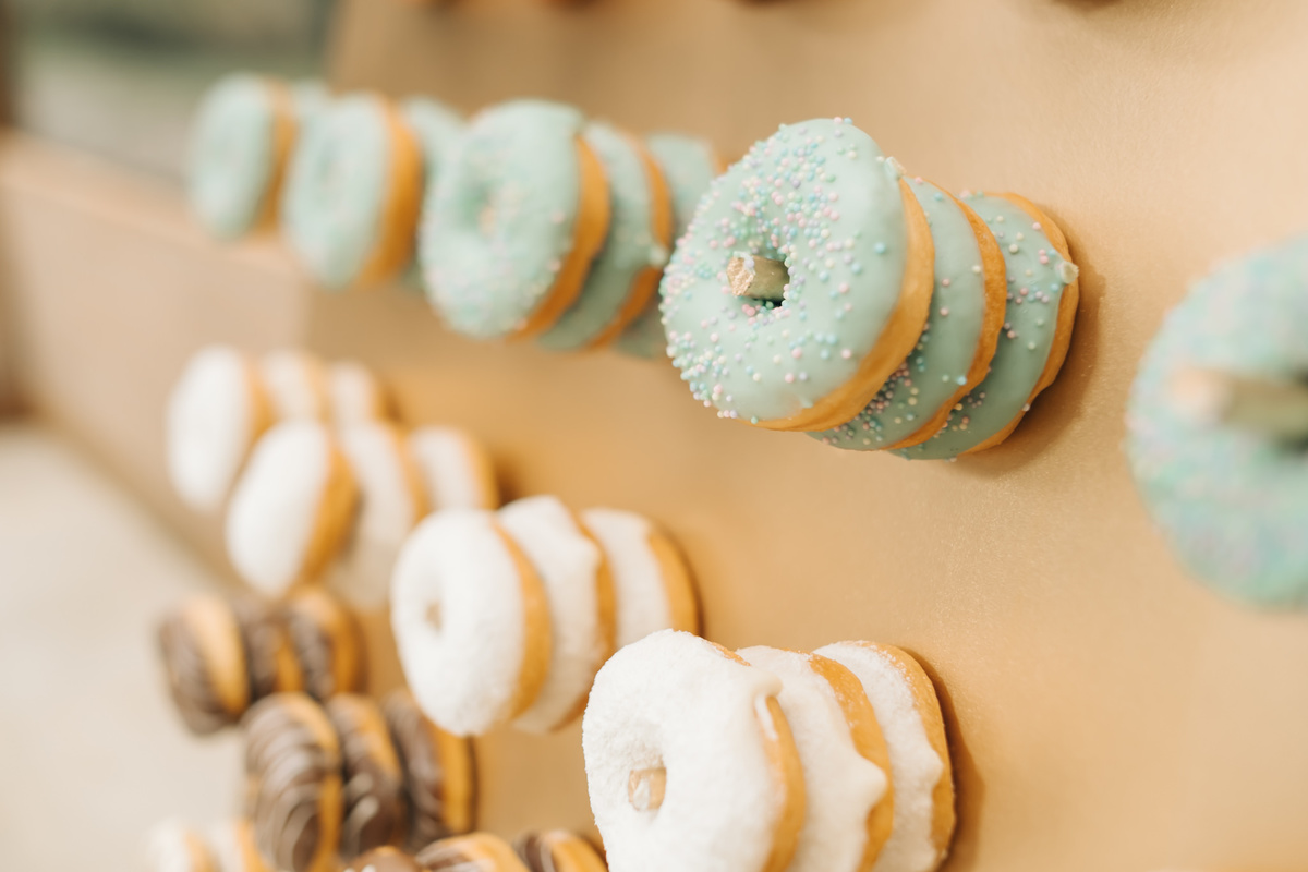 casamento diurno de dia gramado taubate sao Paulo casa giardino Mogi das Cruzes  espaço verde vale alva fotografia vestido fluído por do sol Maison decorações boho ensaio de casal 