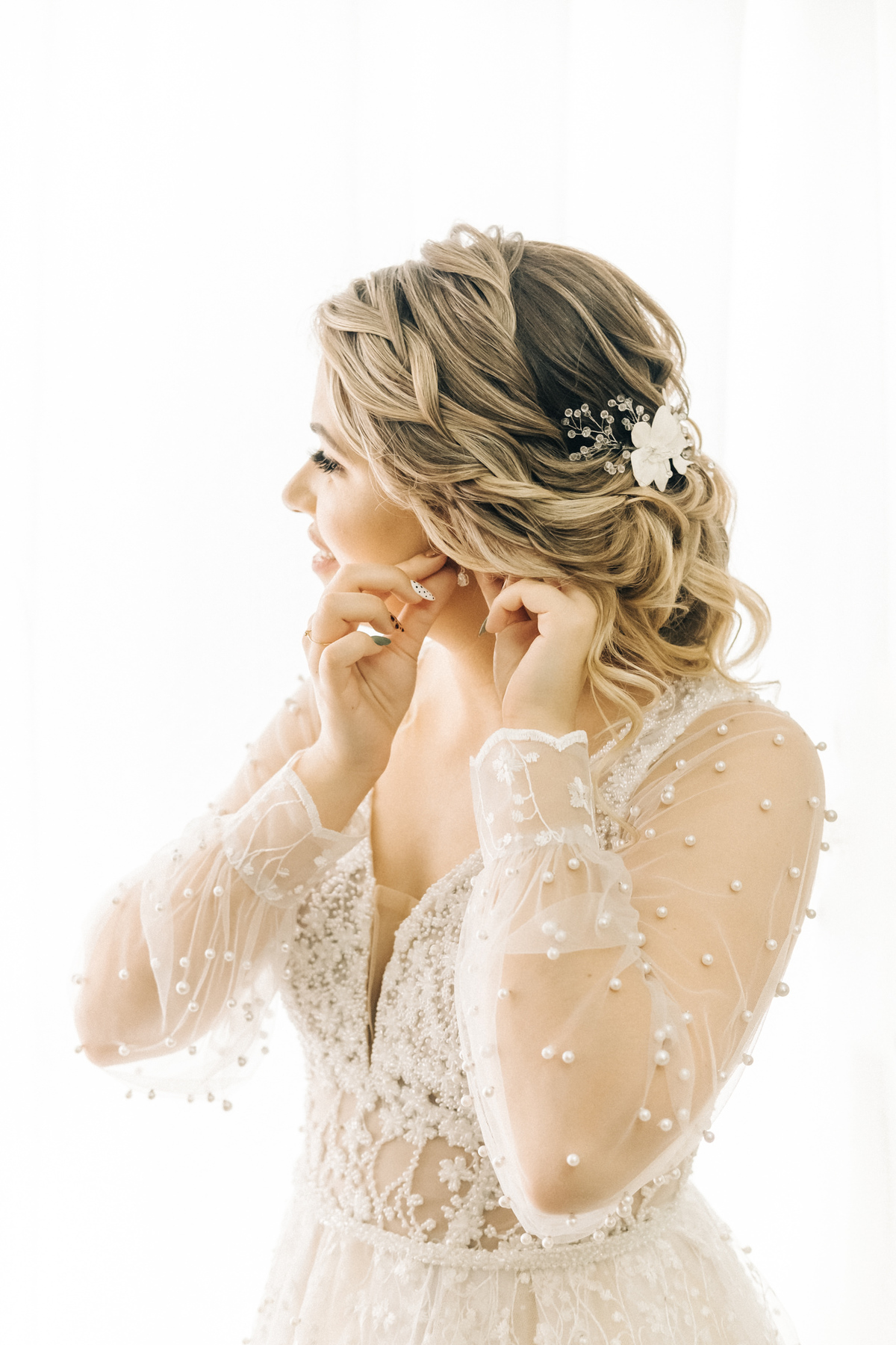 casamento diurno de dia gramado taubate sao Paulo casa gardunho espaço verde vale alva fotografia vestido fluído por do sol Maison decorações 