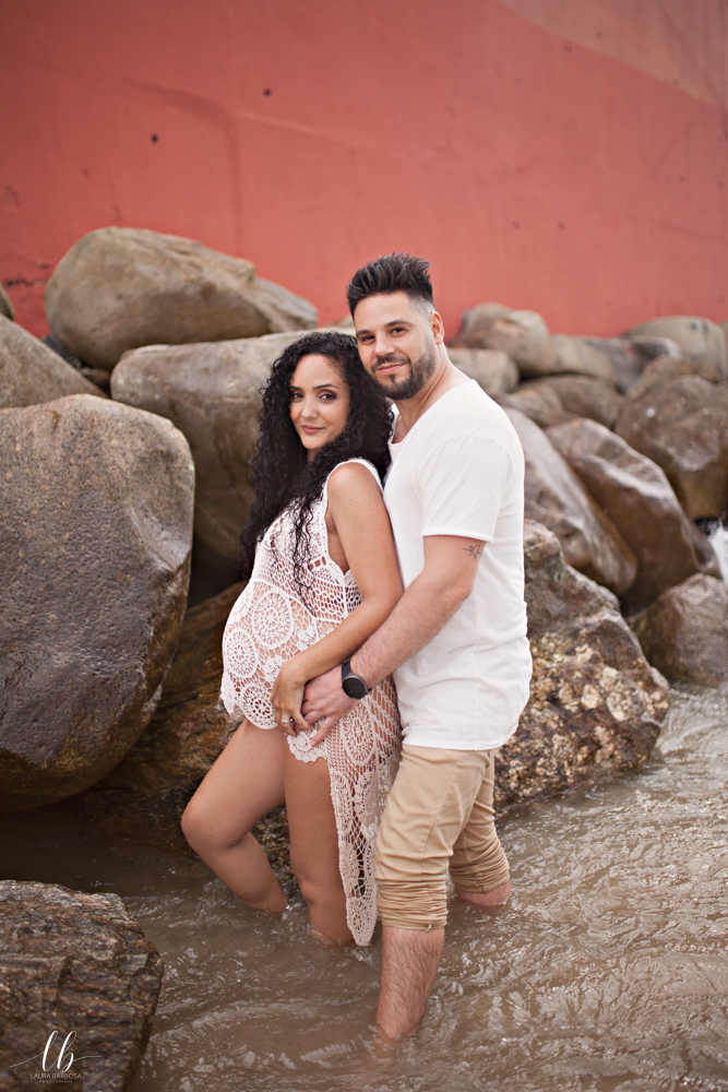 Sessão fotografia de maternidade na praia -Laura barbosa Photography