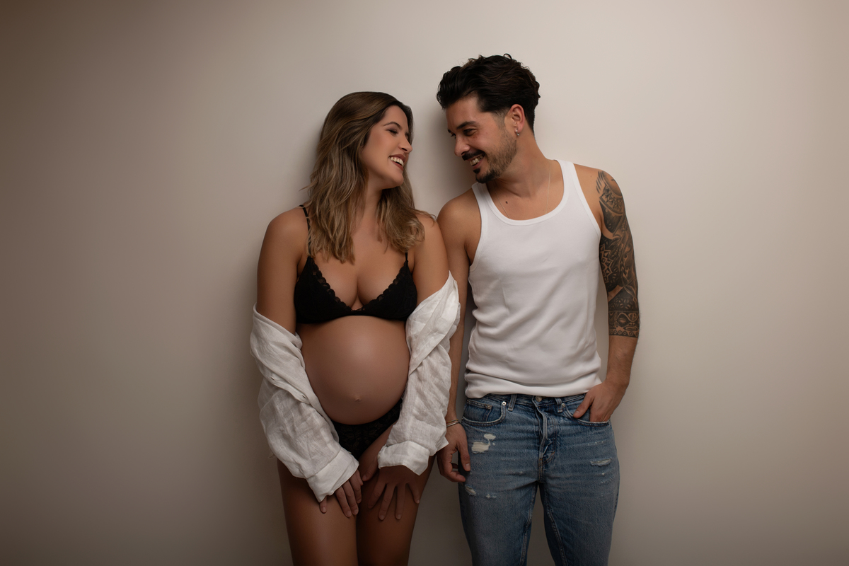 Sessão maternidade estúdio Laura Barbosa fotografia