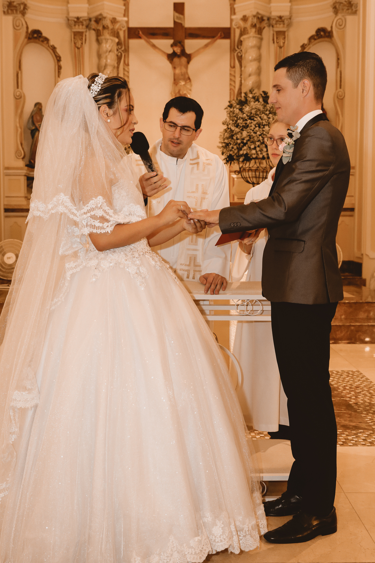 Fotografo de casamento-noivas limeira-noivas-noivos-aliança-fotos de casamentos