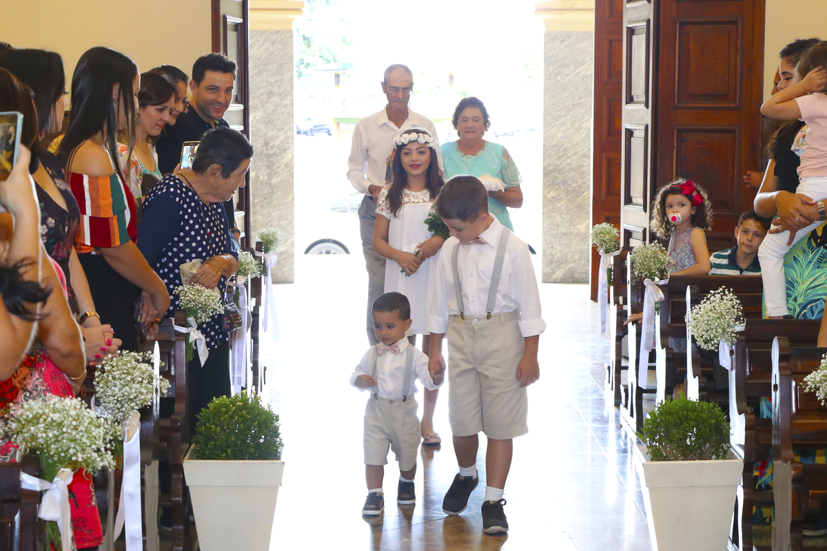 #casamentos#fotografodecasamento#noivos#ensaiodecasais#prewedding#fotografodecasamento#fotosparacasamento#fotografia#albumdecasamento#ensaiopredubatentes#fotografoemlimeira#festadecasamento##miniwedding#aliança#debutantes#festa15anos#ensaiodebutantes#film