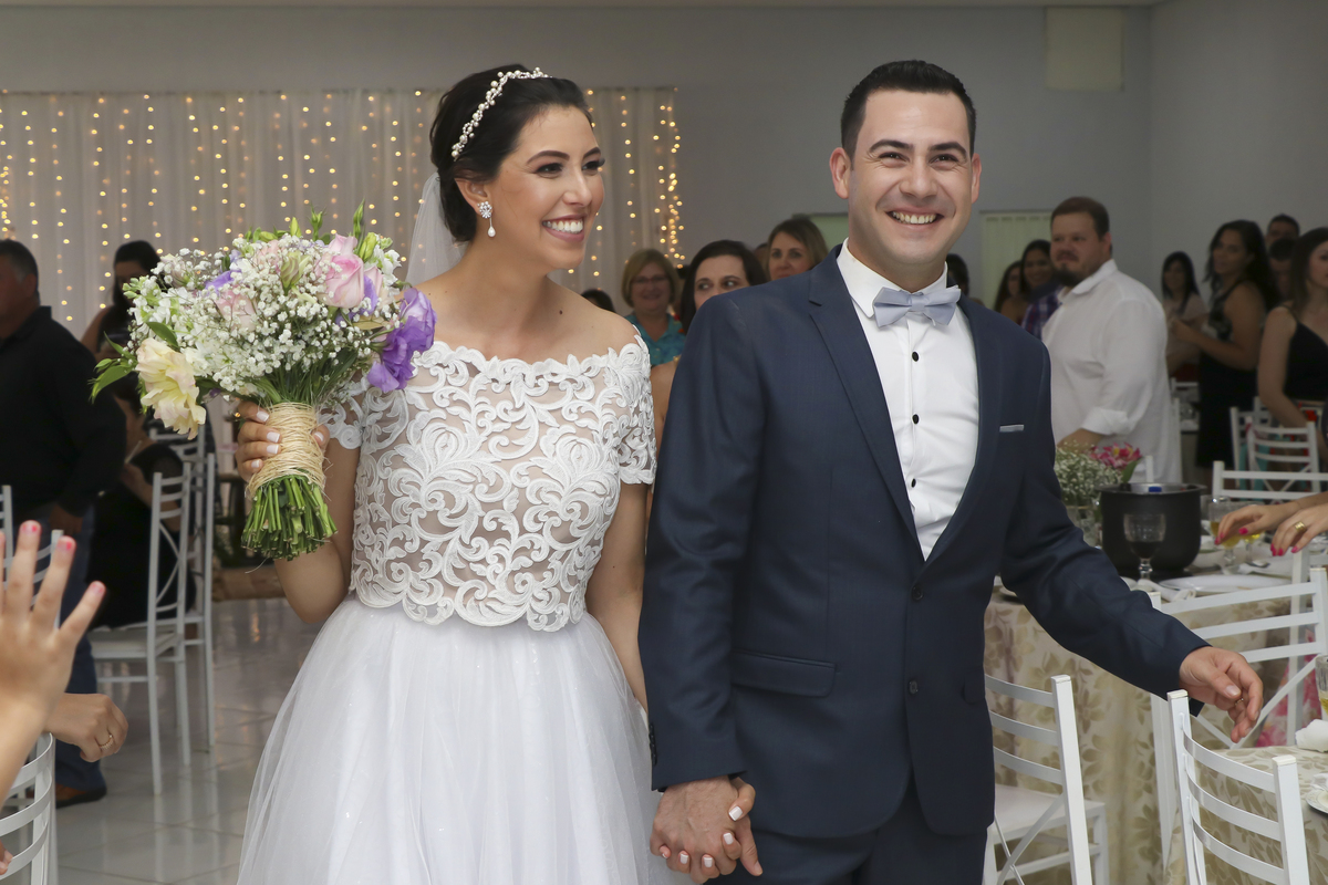 #casamentos#fotografodecasamento#noivos#ensaiodecasais#prewedding#fotografodecasamento#fotosparacasamento#fotografia#albumdecasamento#ensaiopredubatentes#fotografoemlimeira#festadecasamento##miniwedding#aliança#debutantes#festa15anos#ensaiodebutantes#film