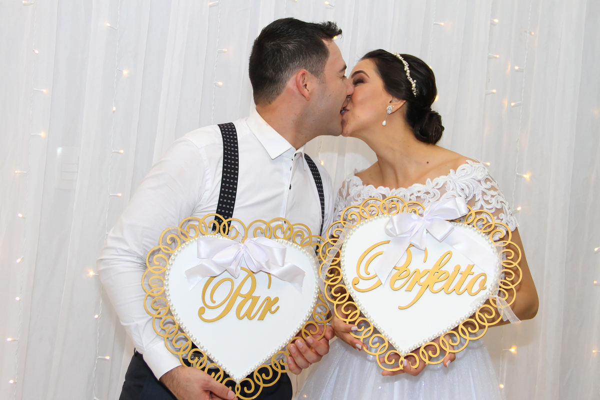 #casamentos#fotografodecasamento#noivos#ensaiodecasais#prewedding#fotografodecasamento#fotosparacasamento#fotografia#albumdecasamento#ensaiopredubatentes#fotografoemlimeira#festadecasamento##miniwedding#aliança#debutantes#festa15anos#ensaiodebutantes#film