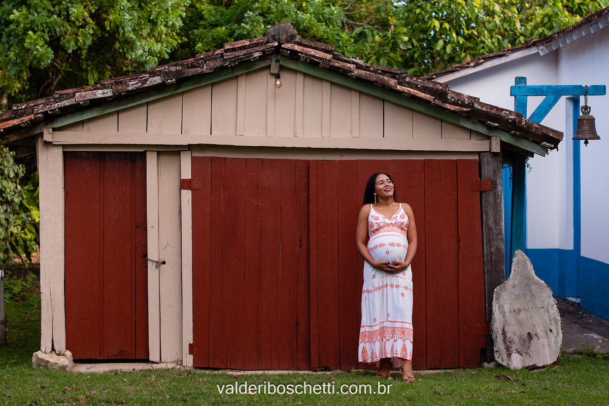 Na Fazenda Cascata, a mamãe aguardando Enzo Miguel durante o ensaio fotográfico