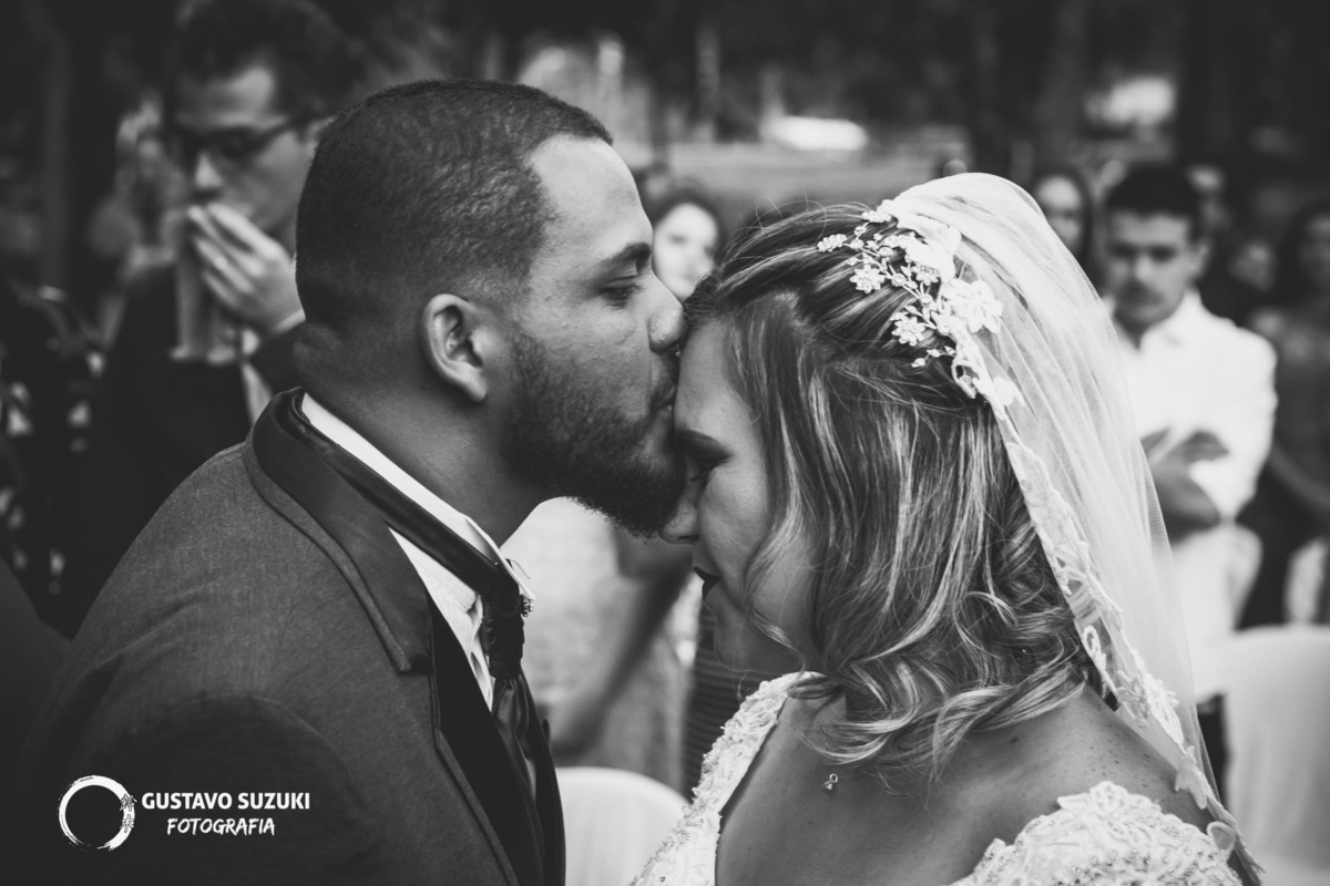 Beijo testa noivos casamentos