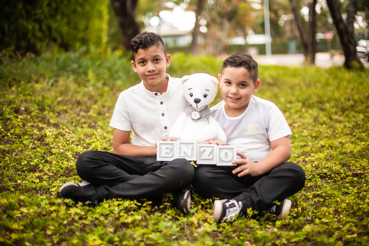 familia- família - gestante   - mãe de meninos - gestante em brasilia - gravida - gestante no gama  df - familia de branco  - enzo - jardim 